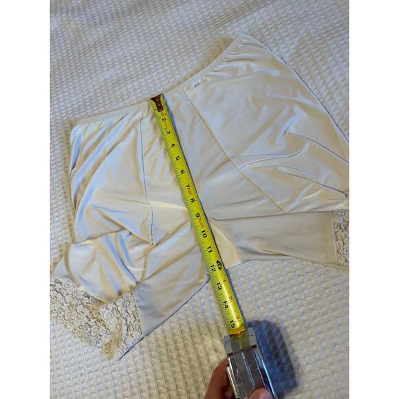 Undersummer Nude High Waisted Lace Lined Silky Slip Shorts/ Biker Shorts Size 2X - Picture 6 of 10